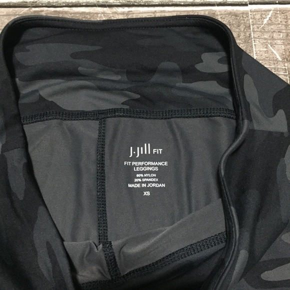 J Jill Fit Performance Leggings Camo Crop Women’s XS Black Gray (Inseam 25) - Picture 9 of 10